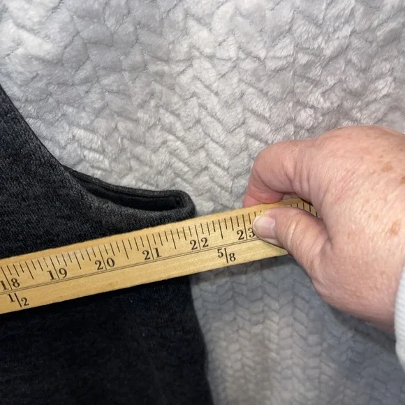 Beverly‎ Hills Polo Club Dark Gray Marled Zip Up Vest Men's Size L - Picture 6 of 7